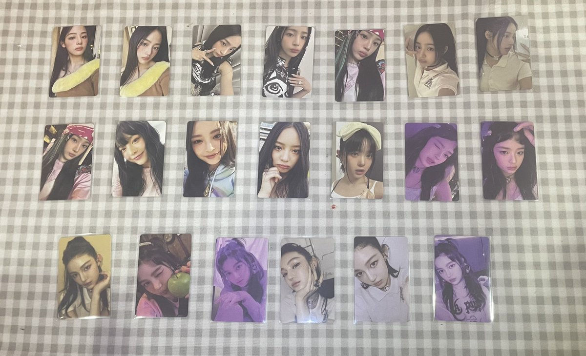 karacarts's tweet photo. wts lfb ph kpop gg pcs qs 

rfs: need funds asap! 

price in alt 

tags twice itzy stayc ive le sserafim aespa newjeans nj lsrfm nayeon m&amp;m more and more jeongyeon fancy momo sana cbi jihyo mina dahyun chaeyoung tzuyu chae tiger guess who youngluv stereotype antifragile savage https://t.co/q5YOCCxjnu