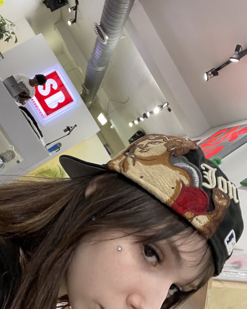 saramalacara_'s tweet photo. +item https://t.co/if7s8jjXrN