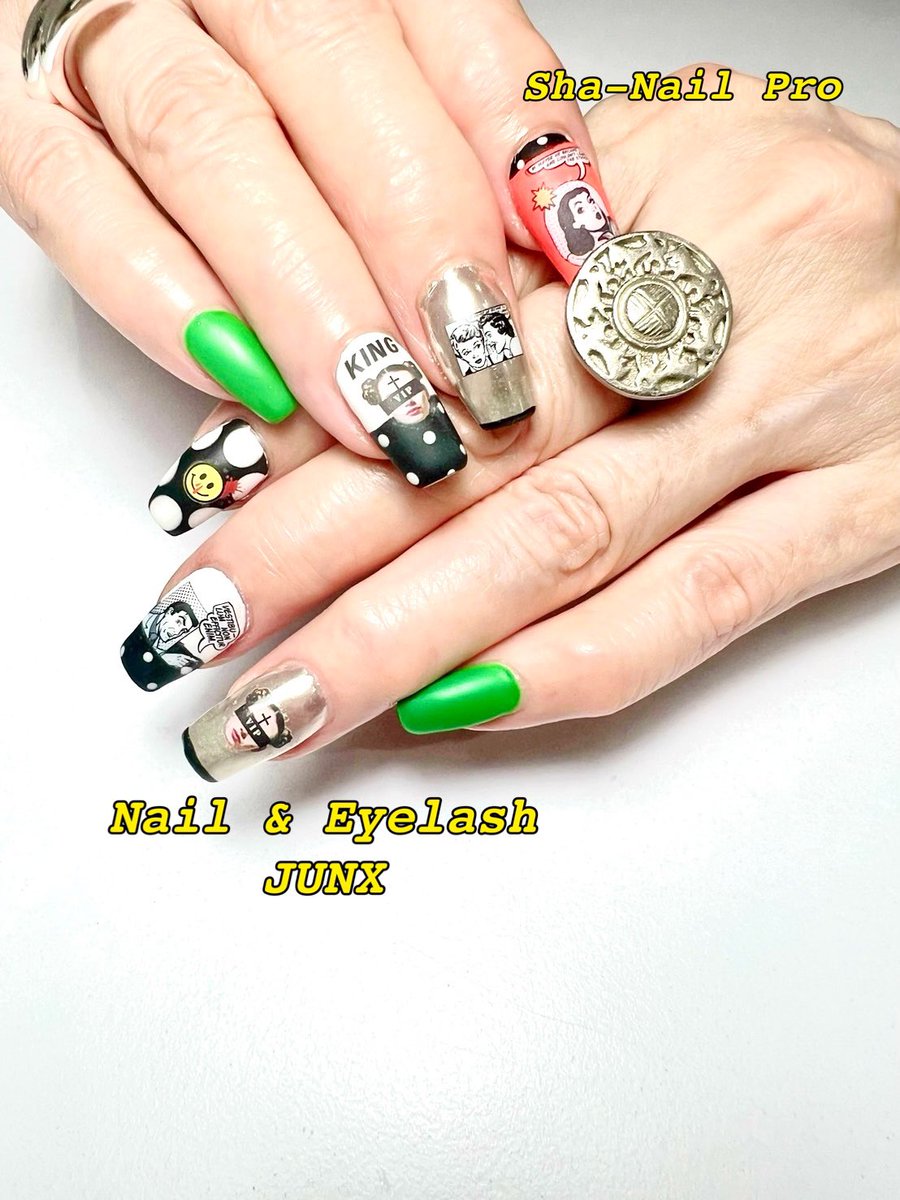 sha_nail's tweet photo. ⭐️《デザインをもっと楽しもう》から✴︎ModeComics✴︎AmericanGothをチョイス✨こんなカッコいい nailになりました☆是非皆さんも一度 nailにしてみて⭐️@ShaNailPro @nail_space_junx
#ネイリスト#セルフネイル#ネイルシール#写ネイル#ShaNail#自宅サロン#ネイルチップ#ネイルアート#ネイルサロン https://t.co/tfxJrDQ4sz