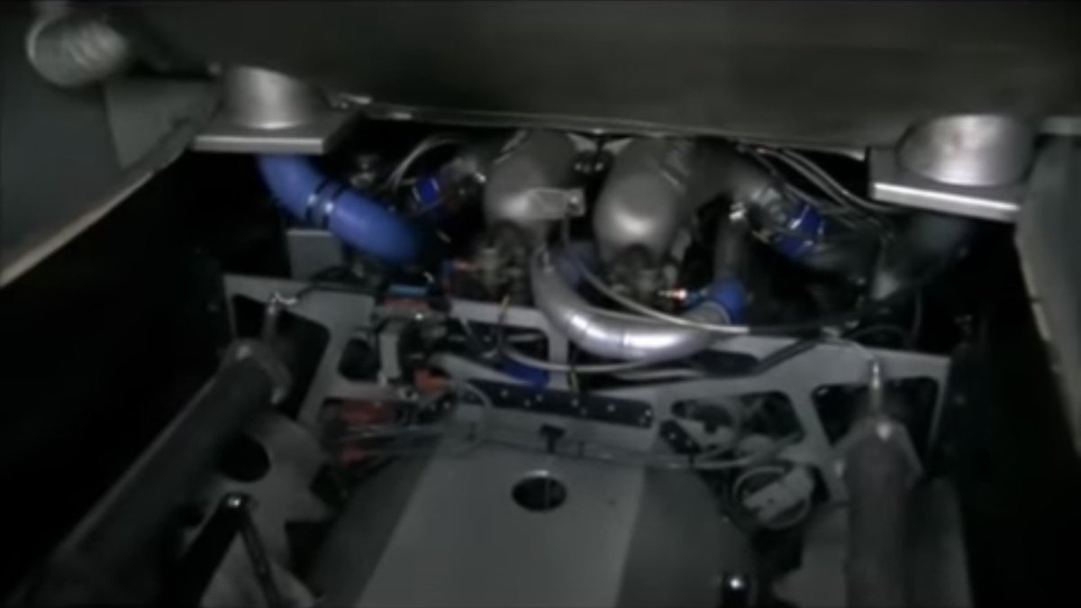 トップギアのvsオーストラリア支部で登場したトランジット(XJ220エンジン換装)も追加で