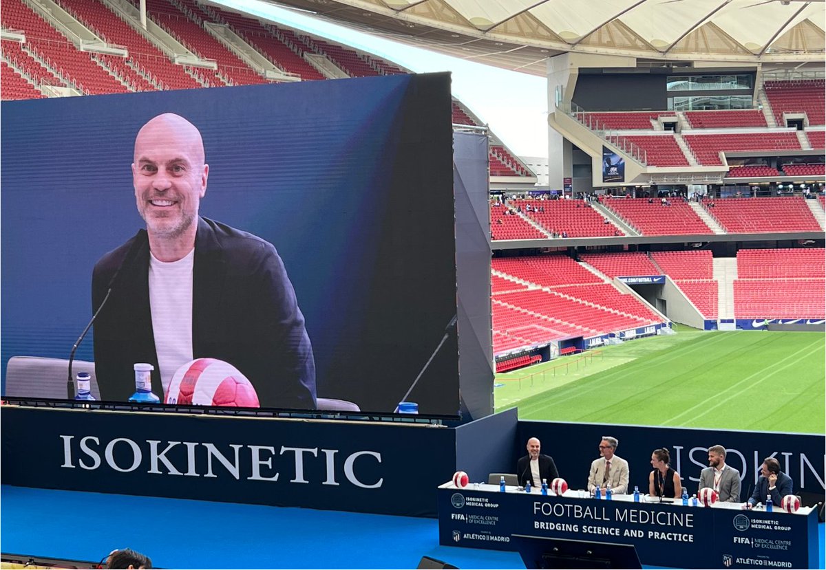 GeirJordet's tweet photo. Spoke on football players' attention & injuries at the Isokinetic conference at the Metropolitano stadium in Madrid last week.
Outstanding venue, event and organization.
World #1 on football medicine.
3000 attendees.
Thanks for the invite @FDellaVilla @Dusty_Grooms
#isok24 https://t.co/sNH1PotM3E