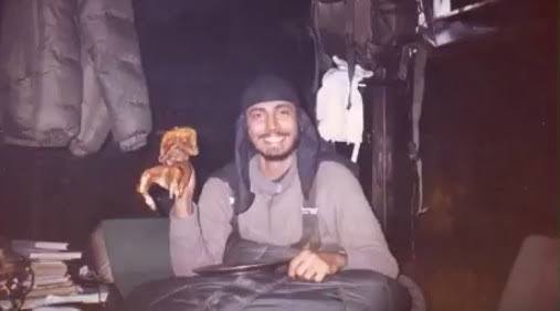 VJSWRITER's tweet photo. What a Broad, Lovely Smile

Late Capt PV Vikram, SM, 141 Field Regt, with a tandoori chicken! 

When death will come knocking at my door, I will cheerfully accompany the messenger, singing and dancing. Death can daunt me, not change me https://t.co/rIyAcnUQEh