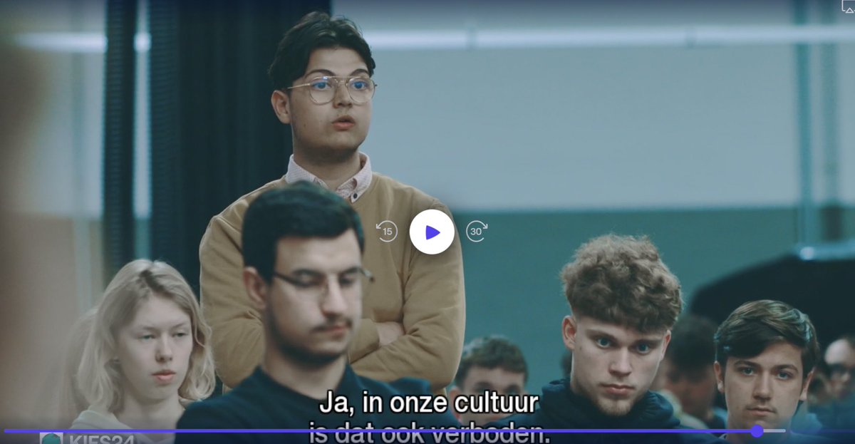 Een moslimjongen uit Kortrijk … hij kreeg gelijk van het VB …

Nochtans zal hij moeten aanvaarden dat we hier in het vrije westen leven. Holebi’s zijn even normaal als hetero’s. Daar ga ik mijn leven lang voor vechten.

zijn ‘cultuur’ waar dat verboden is, is niet de mijne