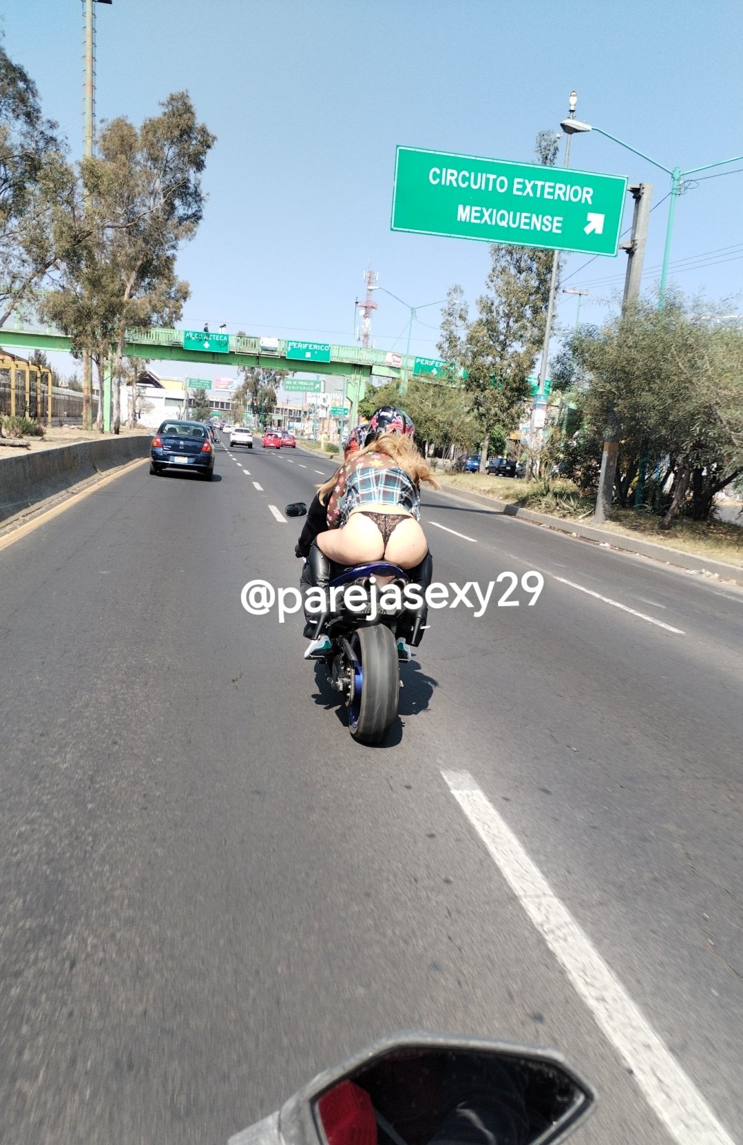 2 pic. Para que sueñen con su Motomami!! 🍑🏍️🔥 Comenta y da RT 🔁 sí me revasarias 🤭💋 https://t.co/yqwpy6ibmB