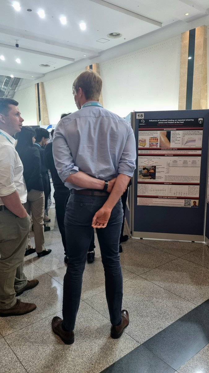 Hannah Blount (@hannahblount2) on Twitter photo First up... <a href="/Ralph_ExPhys/">Ralph Gordon</a> presenting his work on the influence of cooling on shear stress and friction at the heel @thermosenselab <a href="/SkinSensing/">Skin Sensing Research Group</a> First up... <a href="/Ralph_ExPhys/">Ralph Gordon</a> presenting his work on the influence of cooling on shear stress and friction at the heel @thermosenselab <a href="/SkinSensing/">Skin Sensing Research Group</a>