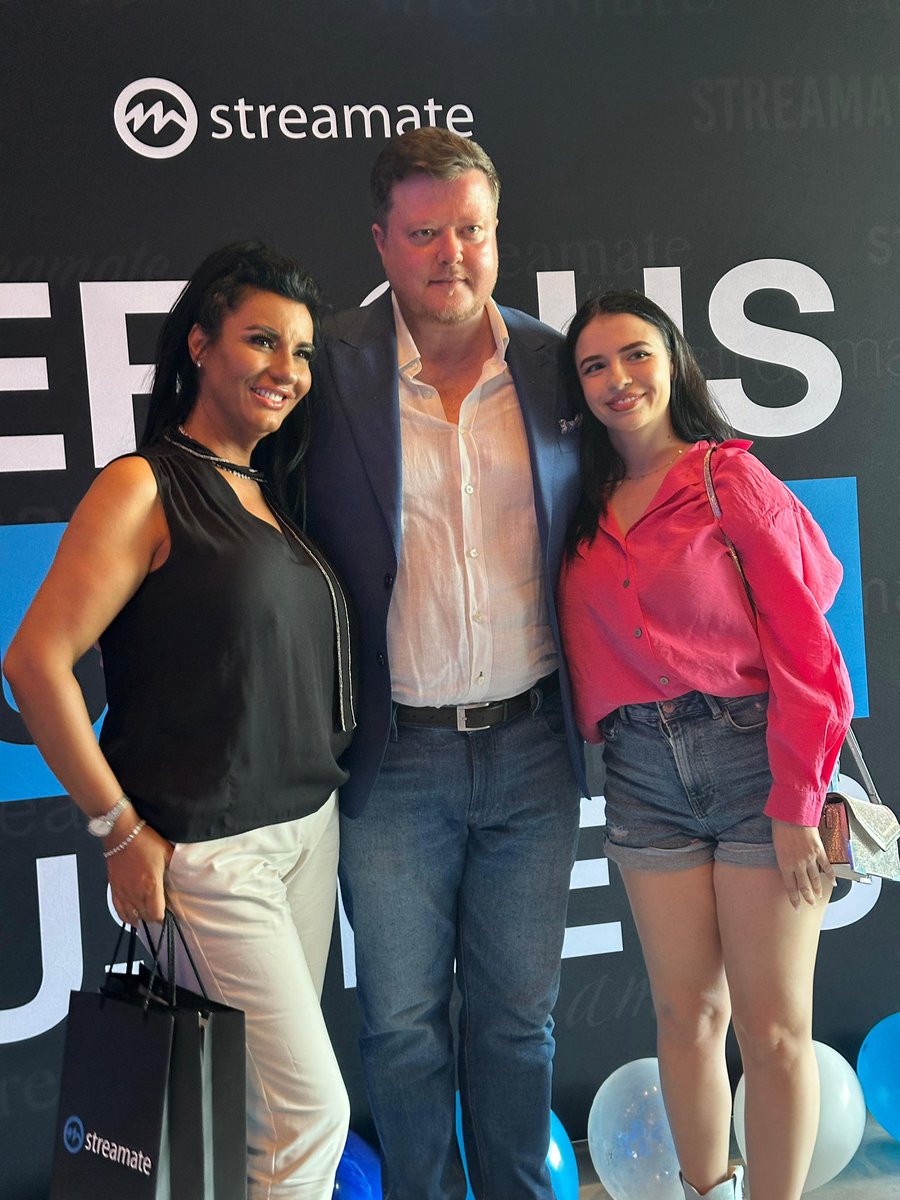 lourdesstudio's tweet photo. Dear @StreamateEurope &amp; @StreamateModels thank you for the invitation to your event! We had a lot of fun partying with you while listening to the latest news, tips and tricks ✨💃
#streamate #streamateeu #streamateparty https://t.co/0Yv9F3AXap