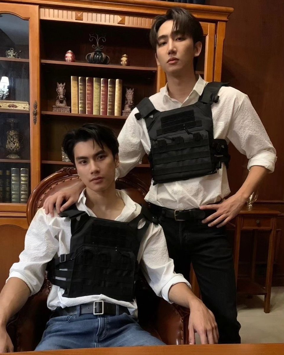 chocomeltttt's tweet photo. Jeong Jin Man is that u??? 🫠
#KidnapSeries #ohmpawat https://t.co/k6xQohWQwl