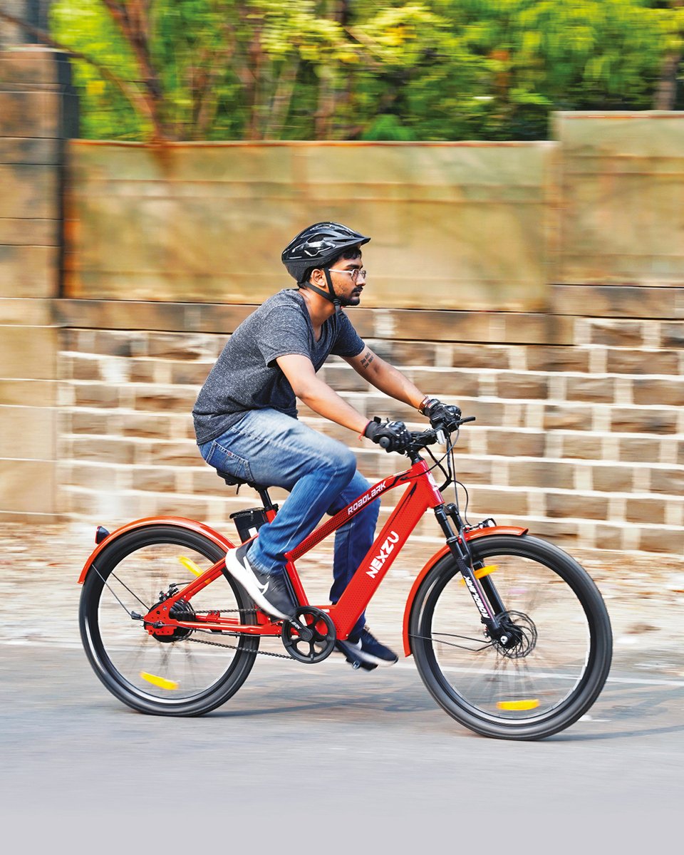 bikeindia's tweet photo. This is our long-term Nexzu Roadlark, with a dual battery setup and a BLDC hub motor on the rear. We have been using it for commuting and running errands. Stay tuned for our review.

@nexzumobility #nexzu #nexzuroadlark #electricbicycle #bikelongterm #bikeindialongterm #bikeindia https://t.co/bnYay96R6b