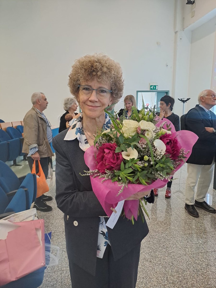 Muy orgullosa y agradecida por formar parte de los bonitos recuerdos de la vida de mi querida Maria Vittoria Calvi <a href="/mvcalviunimi/">Maria Vittoria Calvi</a> y ser una de las muchas personas queridas que aparecen en el emotivo álbum que Giovanna Mapelli ha preparado con cariño♥️Desde la <a href="/Univcordoba/">Universidad Córdoba</a> <a href="/TRADIES/">Trade Pages</a>