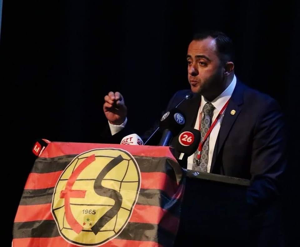 #Eskişehirspor'da gerçekleştirilen Olağanüstü Seçimli Genel Kurul sonrası Kulüp Başkanlığına seçilen Sn. Ulaş Entok ve yönetim kurulunu kutlar, başarılar dileriz. 
<a href="/UlasEntok/">Ulaş Entok</a>
İstanbul ESYİAD(Eskişehirli Yönetici ve İşadamları Derneği)
Yönetim Kurulu