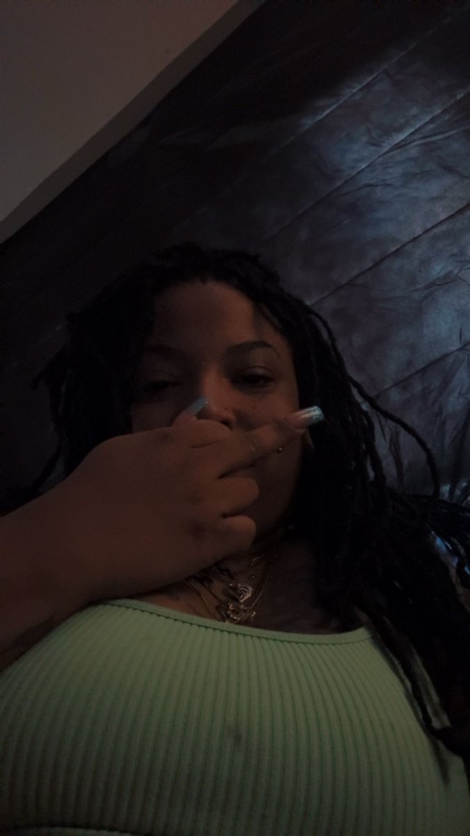Chanelle_jaye's tweet photo. In my #chriseanrock era. 

#baby #paypig #fyp #bluefase #jaidynalexis #findom #followme https://t.co/VcpwcSeg8H
