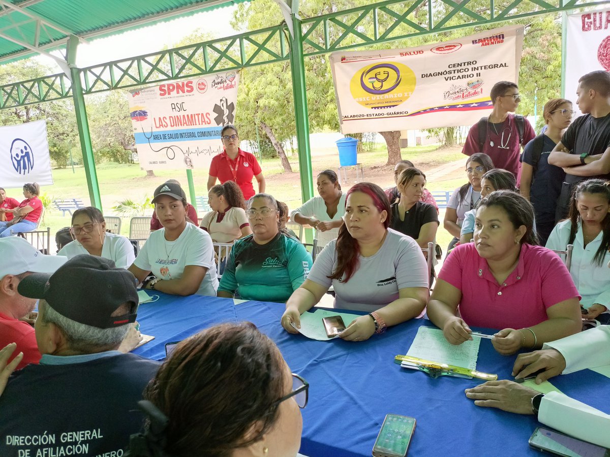 #01Junio Hoy desde el Municipio  Miranda  
#LaEsperanzaEstáEnLaCalle #YoSigoAMaduro  Asamblea Comunitaria de Salud 
Resteados con <a href="/NicolasMaduro/">Nicolás Maduro</a> <a href="/dcabellor/">Diosdado Cabello R</a> <a href="/DidalcoBolivar1/">DidalcoBolivar</a> <a href="/YeisisOrozco/">Yeisis Orozco</a> <a href="/IsabelFiguere14/">Isabel Figueredo</a>  <a href="/jorgerpsuv/">Jorge Rodríguez</a> <a href="/JoseGVielmaMora/">Vielma Mora</a> <a href="/josemvasquez/">José Vásquez</a> <a href="/DonaireDonald_/">Donald Donaire</a> 
<a href="/EMILIOAVILA1/">Emilio Avila</a>