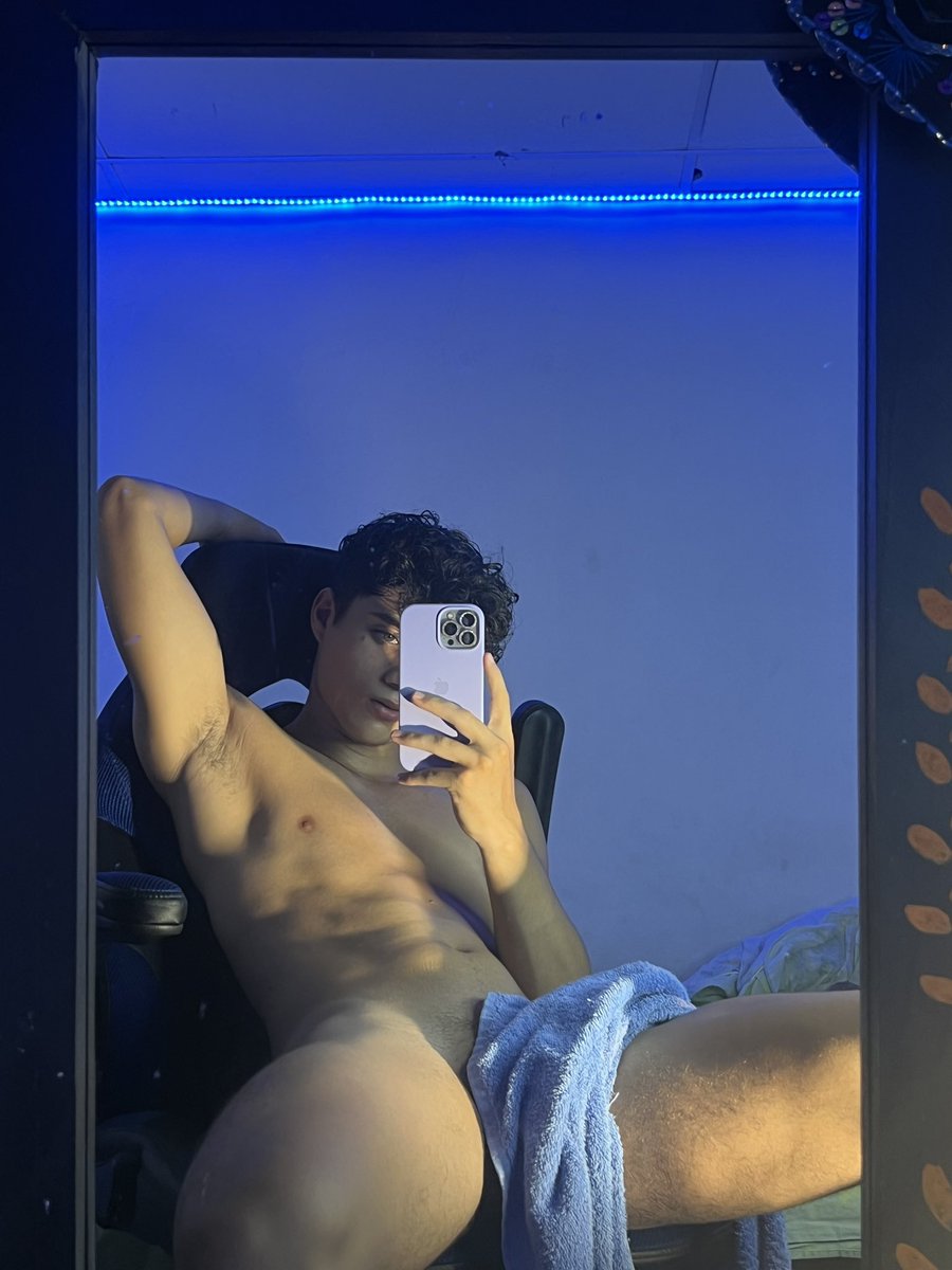 Cris_go12's tweet photo. RT RT RT 🔥🔥

https://t.co/whWYfbsrFc https://t.co/HvJaiCl1XB