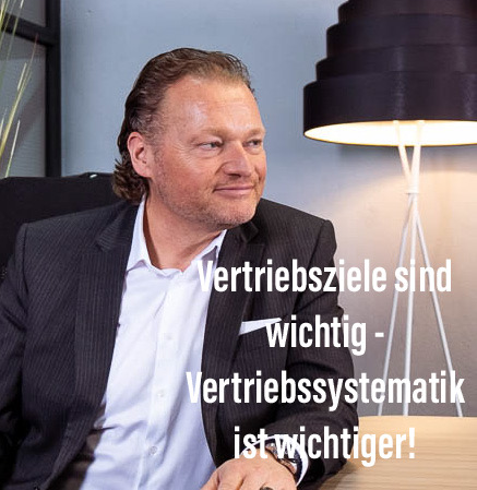 VERTRIEBSZIELE SIND WICHTIG - VERTRIEBSSYSTEMATIK IST WICHTIGER

Ich bin ein großer Fan ambitionierter Ziele für den Vertrieb. Sie sind die Grundlage meines Sales Drive-Konzeptes.

ABER: Ziele erzeugen keine Ergebnisse!

Systematische Vertriebsaktivitäten erzeugen Ergebnisse!