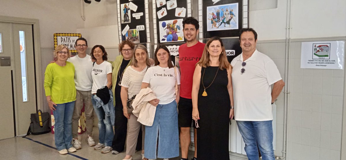 aliancesmagnet's tweet photo. 🎞️El cinema a l’escola

L'aliança de l'escola @PauCasals_Rubi amb la @filmotecacat ha permès que el cinema, i amb ell el treball conscient i profund dels llenguatges, entri al centre. Així ho van compartir durant la visita pedagògica amb altres escoles #magnet #VisitesMagnet https://t.co/GiRki4PFRf