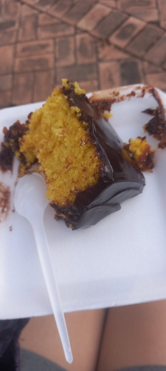 bbonebmi's tweet photo. peguei o menos calorico de chocolate amargo nao vou sobreviver o sao joao https://t.co/OonUjQHsfU