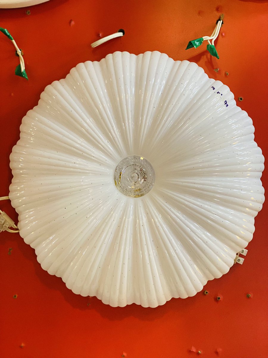 AlJahz2's tweet photo. Good morning beautiful people 

What are the LED and Bulb Ceiling lights ✨
Contact me on +256 757 023 168 https://t.co/2j30B4RdJo