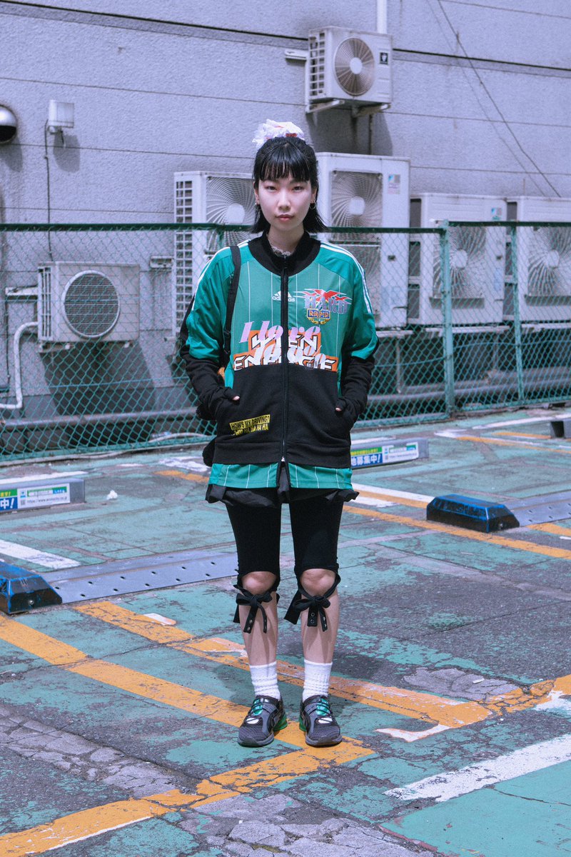 Droptokyo's tweet image. Lee Juhee／アパレルスタッフ
droptokyo.com/freshsnaps/327…

トップス／#PROTOTYPES
スカート、タイツ／#OPENYY
シューズ／ #ASICS × #KIKOKOSTADINOV
アクセサリー／#SugarScoop
バッグ／Vintage

#droptokyo #fashion #streetsnap #ストリートスナップ