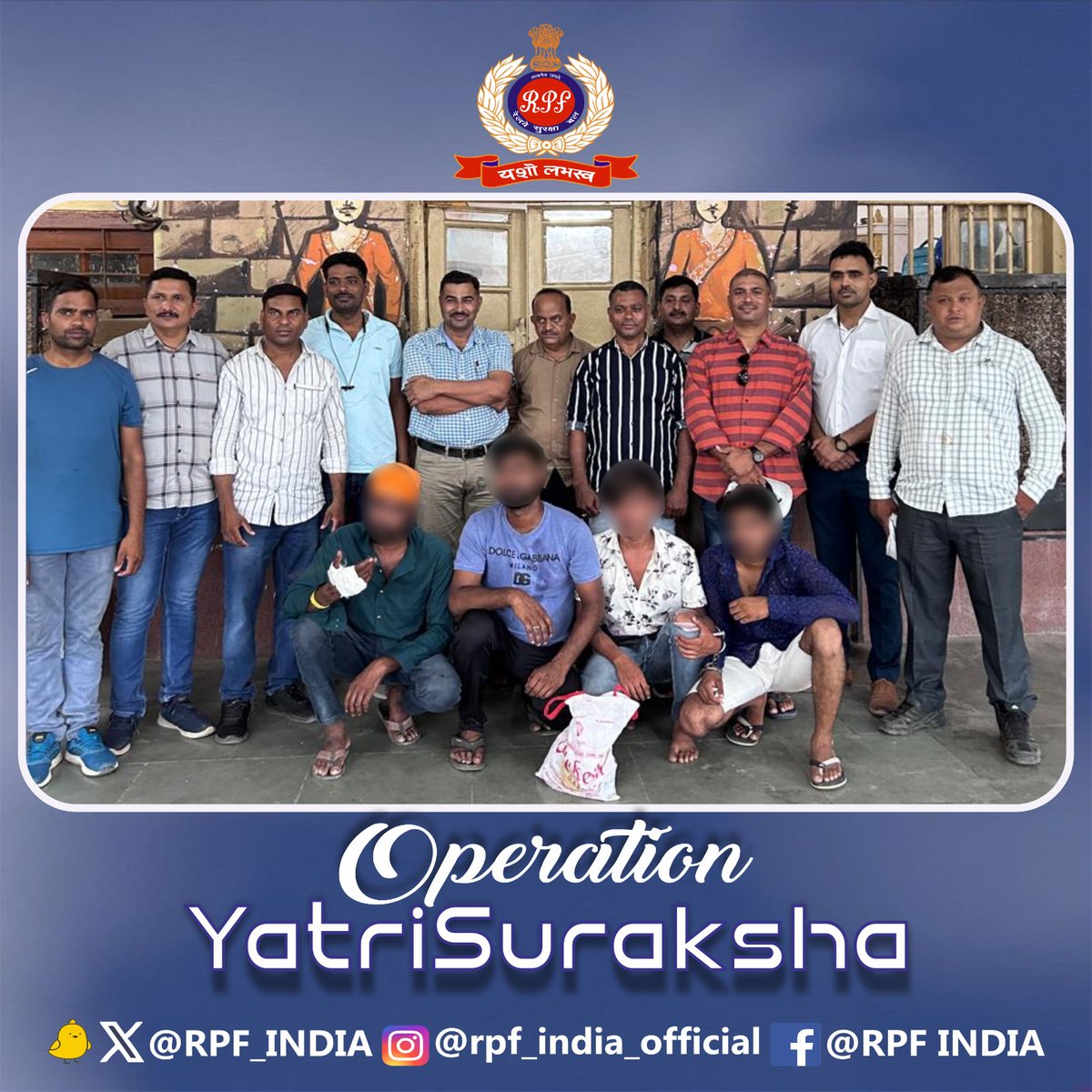 Quick action by #RPF Crime Prevention & Detection Squad of #Bhusaval, in collaboration with GRP #Chalisgaon, led to the immediate arrest of four involved in the robbery from the train. #OperationYatriSuraksha #WeServeAndProtect @RPFCR