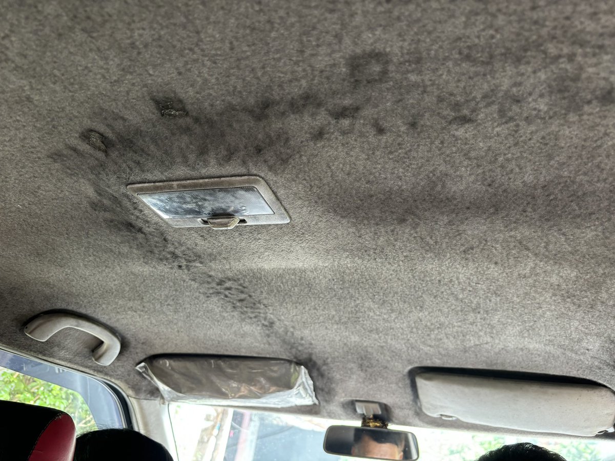 BIPROTIM's tweet photo. Hello @Uber @Uber_India @Uber_Support  do you call this a Prime Ride ? 
I am paying a hefty 100 Rupees extra to use a better service.

Can you please ensure I get a refund of the Extra amount, else I will be lodging this with @jagograhakjago https://t.co/SCZ9hk3kJs