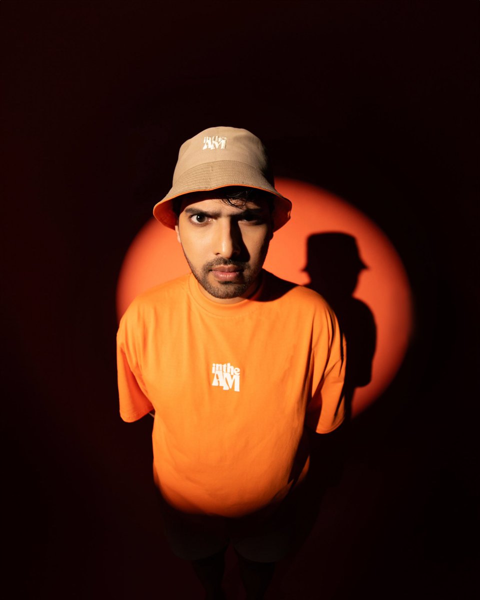 ArmaanMalik22's tweet photo. Summer ready with “𝗶𝗻 𝘁𝗵𝗲 𝗔𝗠” 🍊

Grab my merch now: https://t.co/1an6i3WHo8 https://t.co/m8dQ3xJsqQ