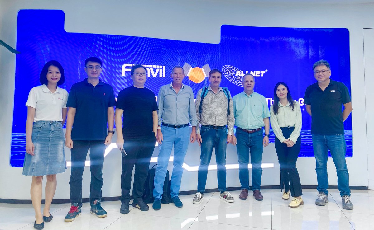 FanvilOfficial's tweet image. #ALLNET #Fanvil #Partnership
Last Friday, we warmly welcomed our esteemed partners, Allnet France and ALLNET GmbH, to Fanvil! 🤝
It's an honor to have you visit our headquarters, and we look forward to building a brighter future together. ❤️
