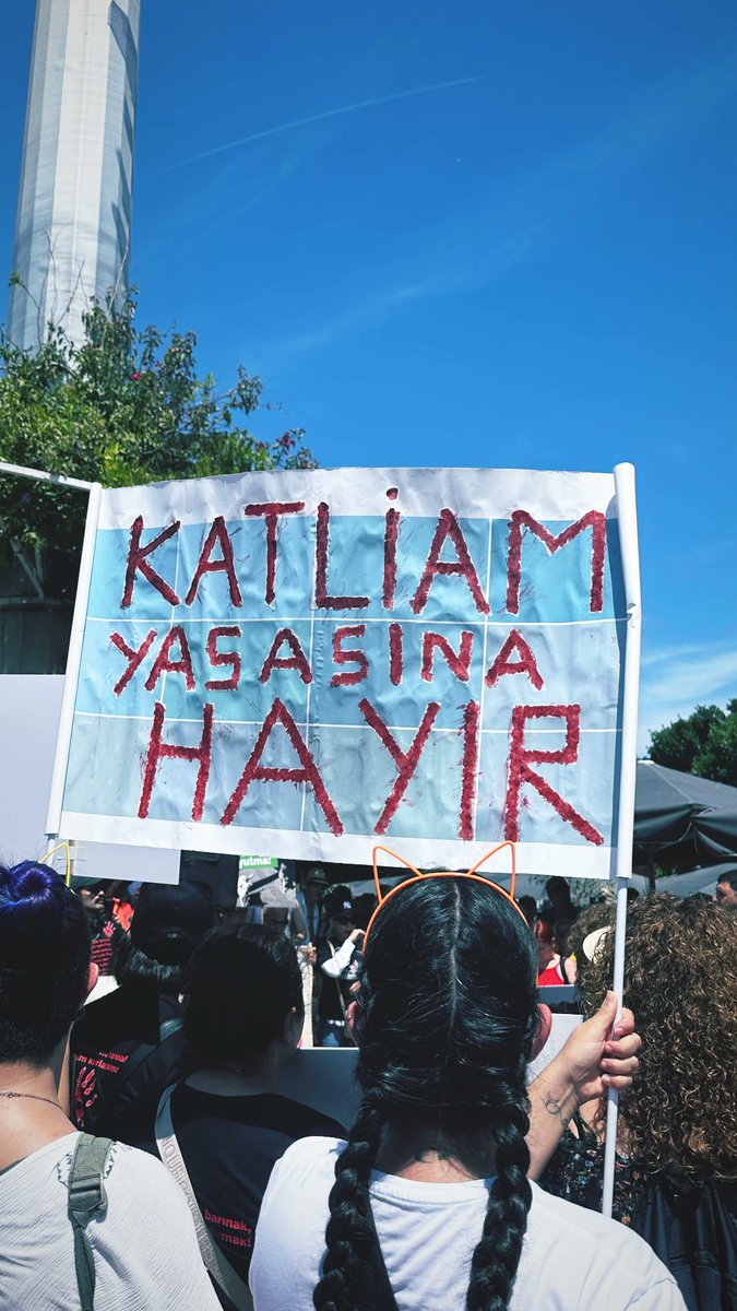 MevaEkc's tweet photo. #KatliamYasasınaHayır #SokaktayımYanındayım #antalyabarosu https://t.co/8Vfs14YVeD
