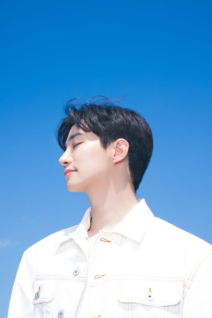 thesaem's tweet photo. 𝙏𝙃𝙀𝙎𝘼𝙀𝙈'𝙨 𝙉𝙀𝙒 𝙂𝙡𝙤𝙗𝙖𝙡 𝘼𝙢𝙗𝙖𝙨𝙨𝙖𝙙𝙤𝙧 𝗟𝗘𝗘 𝗝𝗨𝗡𝗛𝗢

파란 하늘
빛나는 햇빛 아래☀

더 빛나는
더샘의 뉴 엠버서더💛 이준호

앞으로 많이 기대해 주세요💕 https://t.co/64gFXhuL2T
