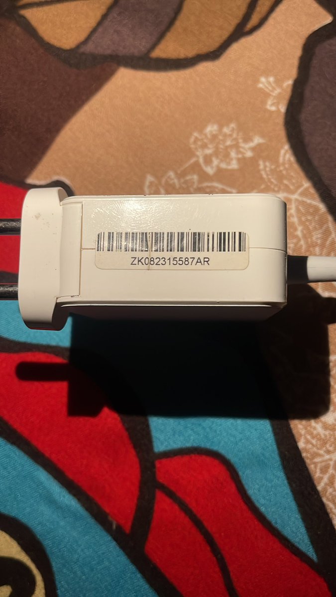 Creator3Am's tweet photo. Rencently I bought a 45w adaptor for my macbook air from @Artis_Store in december month. With in a 4-5 month it stops working. I have invoice where mentioned 1 year warranty but the team did not respond me and take care of the cutomers support. ❌. Please Give me suggestion. https://t.co/OEkPXFYuv3