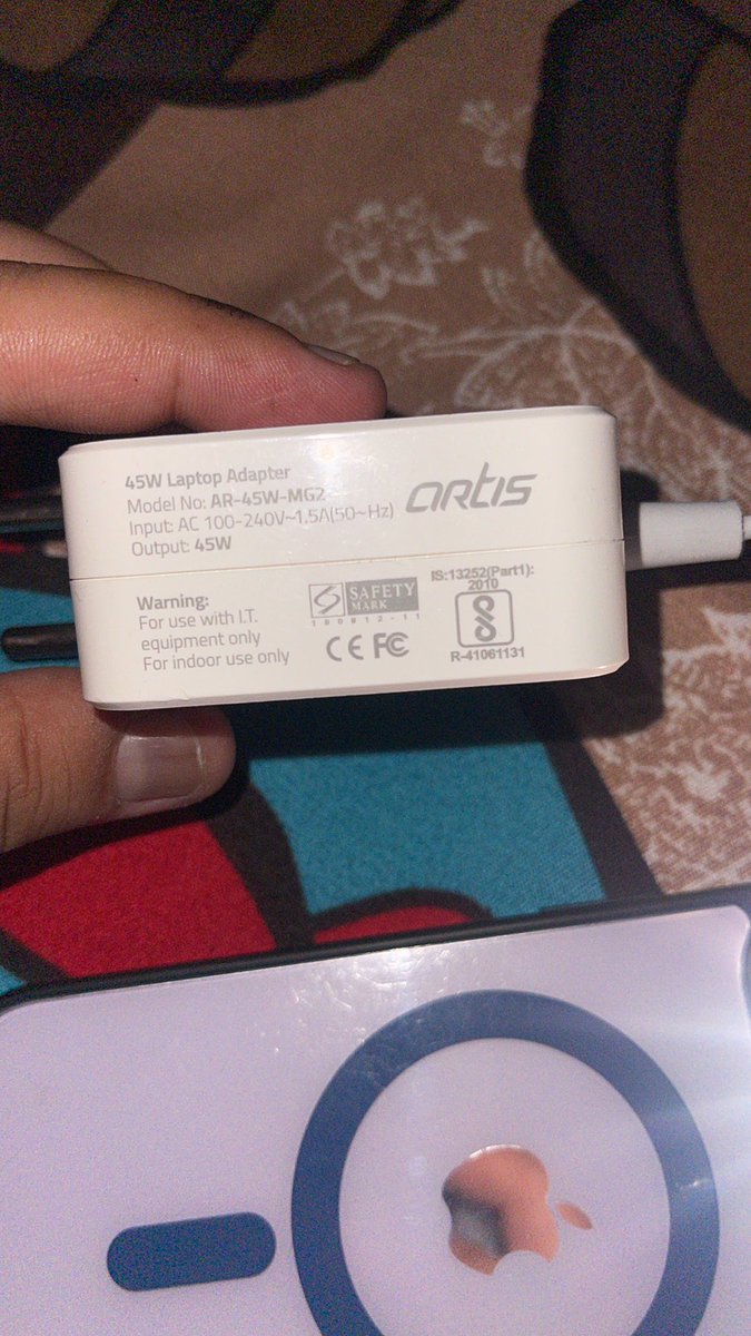 Creator3Am's tweet photo. Rencently I bought a 45w adaptor for my macbook air from @Artis_Store in december month. With in a 4-5 month it stops working. I have invoice where mentioned 1 year warranty but the team did not respond me and take care of the cutomers support. ❌. Please Give me suggestion. https://t.co/OEkPXFYuv3