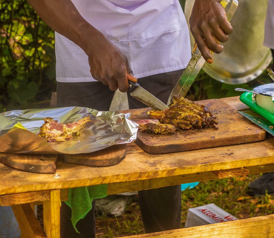 tabasamuupendo's tweet photo. 🌟 There was a story behind every bite at our choma na story ! Our chief chefs outdid themselves, bringing the magic of flavors to every plate. It was a day of fun, relaxation, and unforgettable times! 🥳✨ #chomanastory #nipetabasamu 😋🍴
📸✨ #GoodFoodsNyama #chefmagic https://t.co/5bemKL4o6d