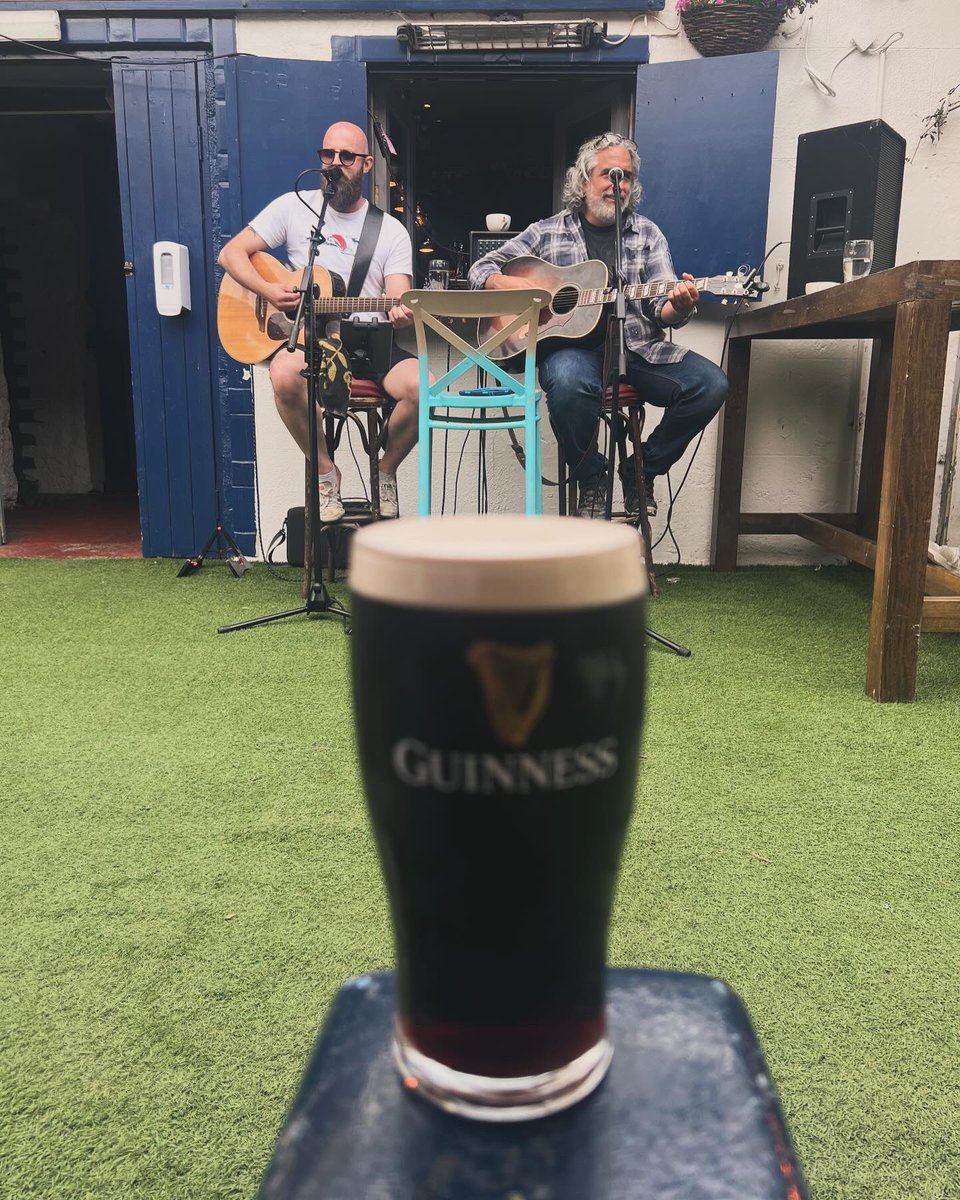 I can’t decide between Photo 1 and Photo 2 🤔 #guinness #howth #dublin #ireland #hiddenhowth #dublincoastaltrail