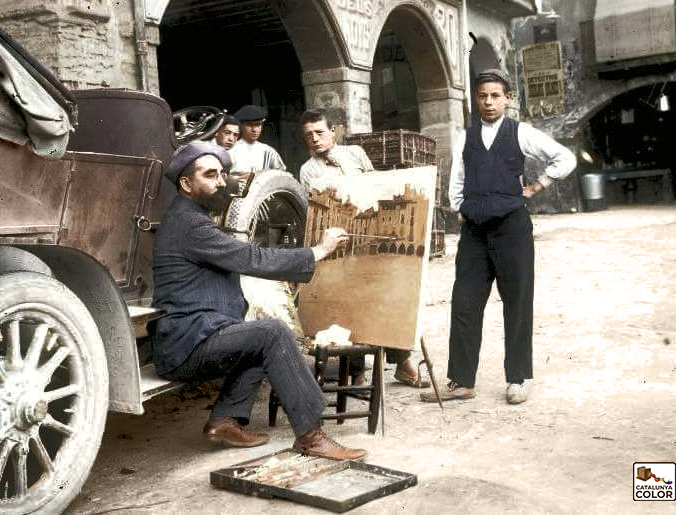 Ramon Casas pintant "La càrrega II", a la Plaça Major de Vic el 1911.
