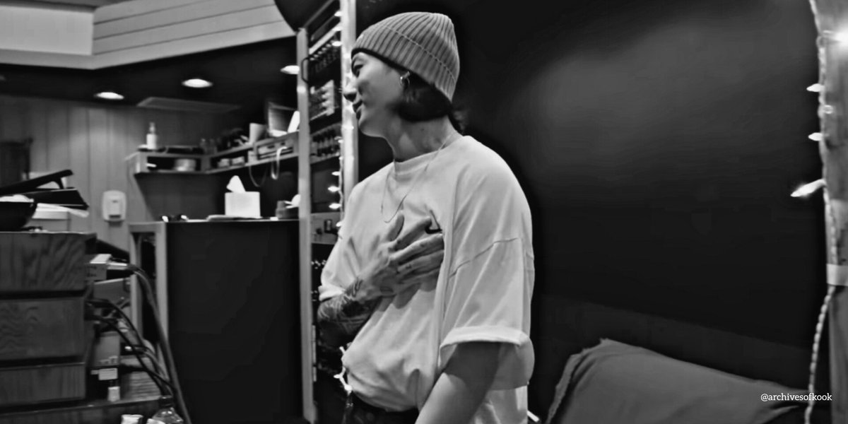 archivesofkook's tweet photo. boyfriend material https://t.co/5qNmUFjGHU