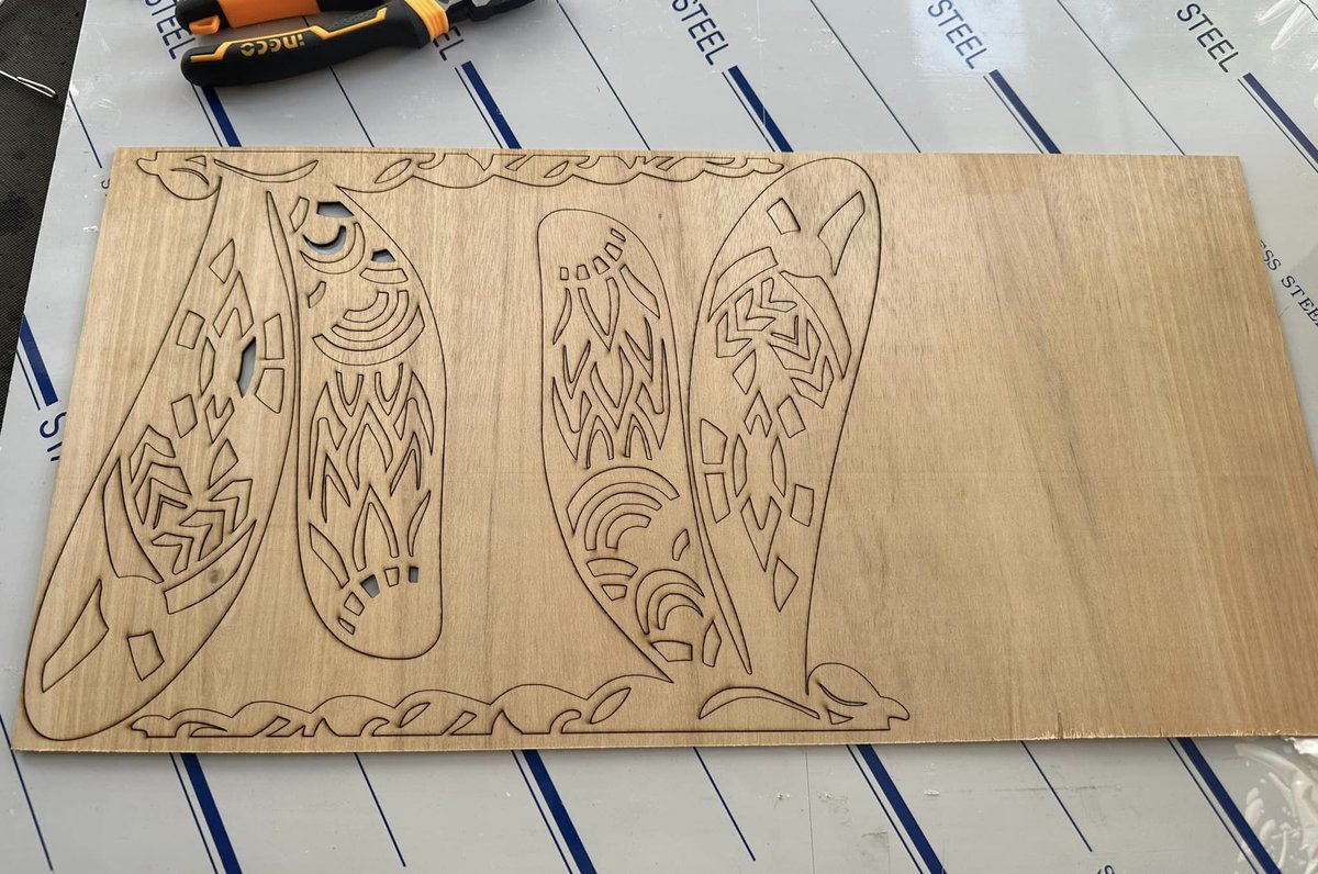 snapmaker's tweet image. We're thrilled to share this amazing dragonfly created by our talented user. #Laser it, paint it and showcase with LED Lights!👀

📷Credit: Linh Tran (Facebook)

Keep inspiring us with your incredible designs!😉😉 #SnapmakerShowcase

#DIY #Makers #Lasercutter #Laserengraving