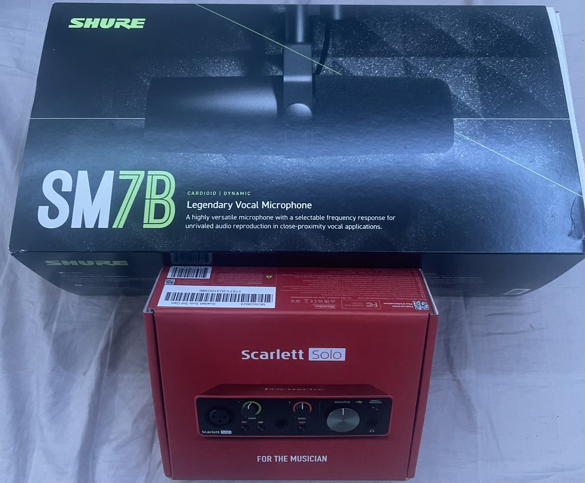 JugZ_121's tweet photo. SHEESH!!! We Finally got our new mic got it all set up and sounding amazing just waiting on our kick hat to come in
were twining with @Jaeke_Live now lol
#newmic #twinsies #professionalstreamer #streamer https://t.co/lC8hZdA9sR