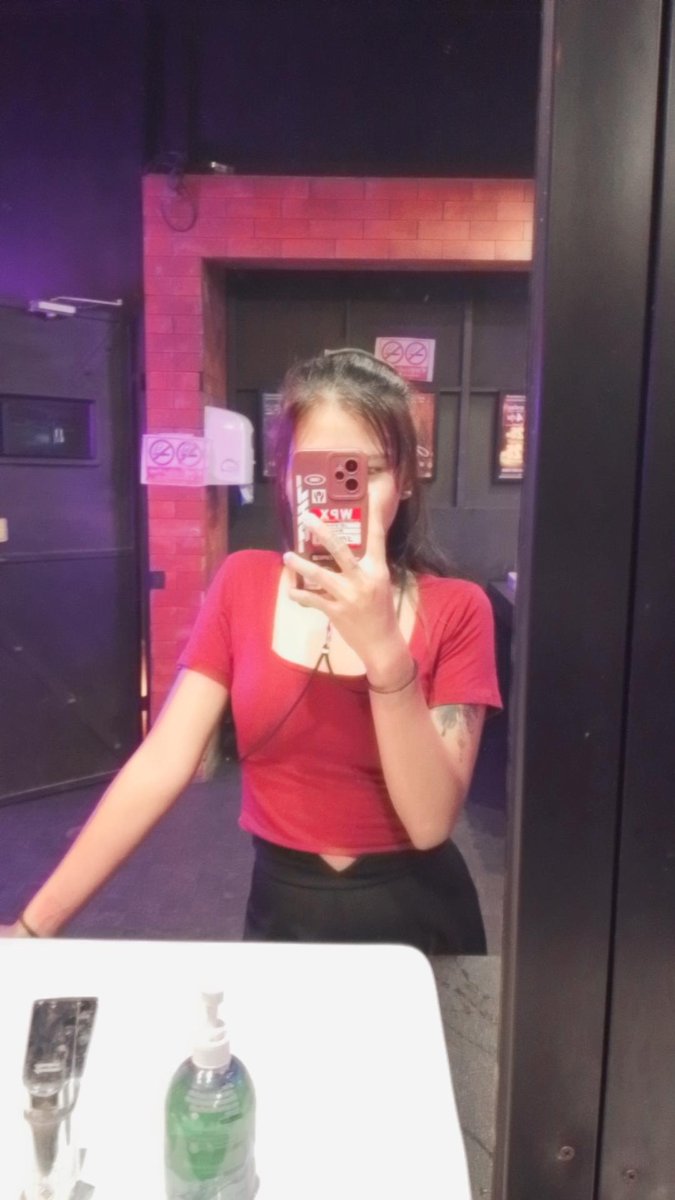 bbbbbb_204's tweet photo. มีเมียก็รักเมียเด้อ🤣
#นครสวรรค์ https://t.co/i5eZZEDjCa