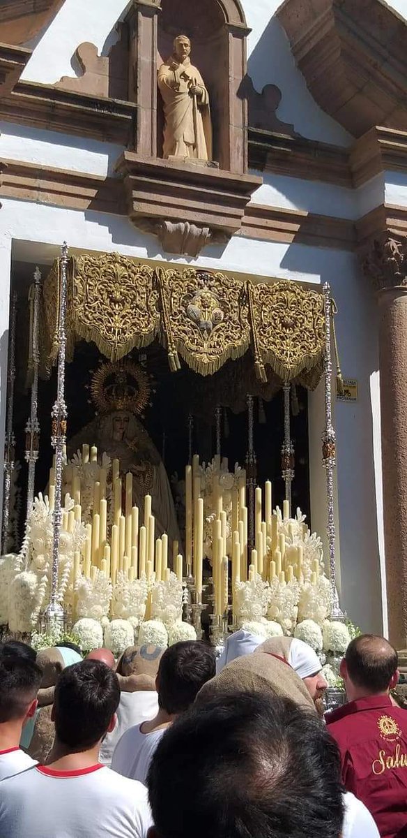 franciscaifas's tweet photo. Salud divina enfermera, buenos días a por el lunes. https://t.co/tbPqn2R7hg