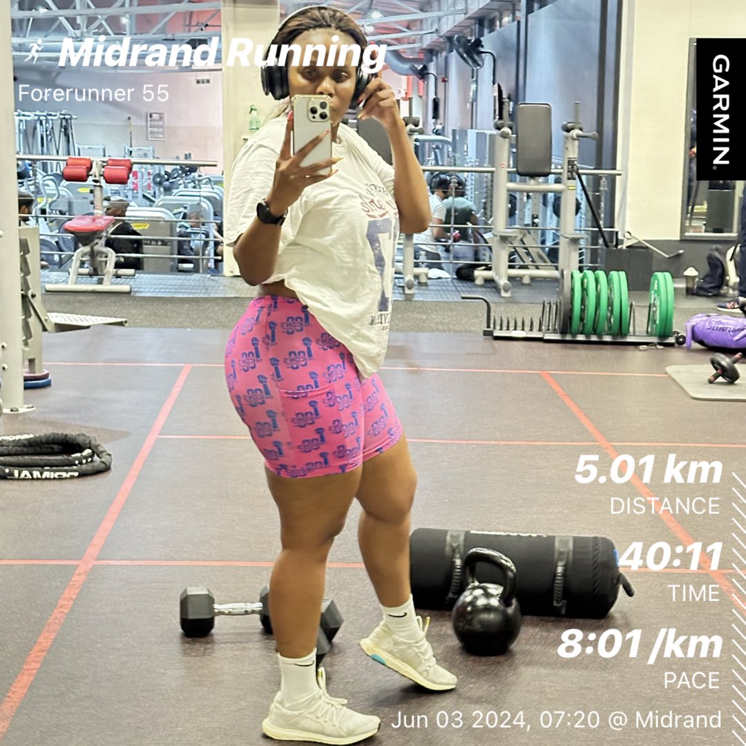 Lebogang Mooke tweet media