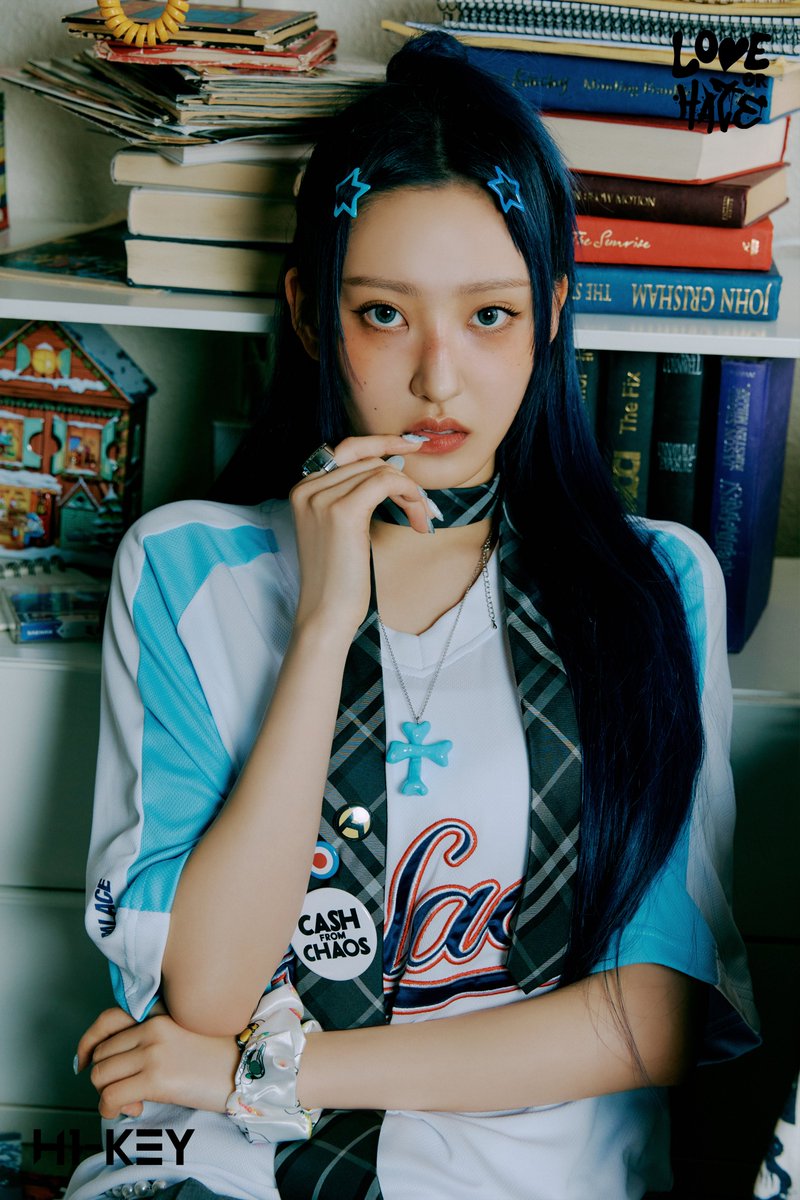 H1-KEY(하이키) 3rd Mini Album [LOVE or HATE] Concept Photo: LIE