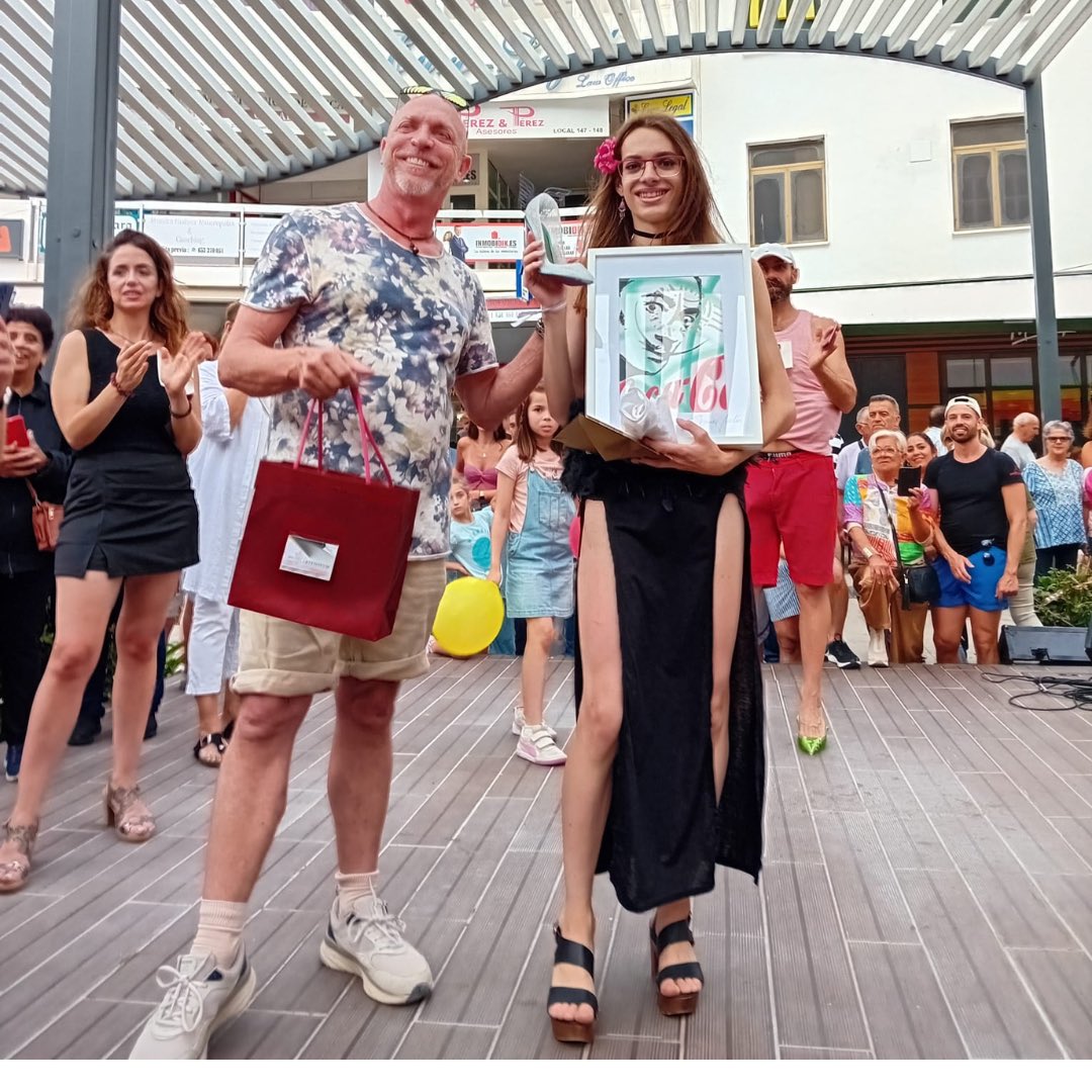 Ganadora de la Carrera de Tacones Torremolinos 2024 😍💃🏻👠🏳️‍🌈

Gracias por momentos tan especiales y divertidos 💕 #Pride2024