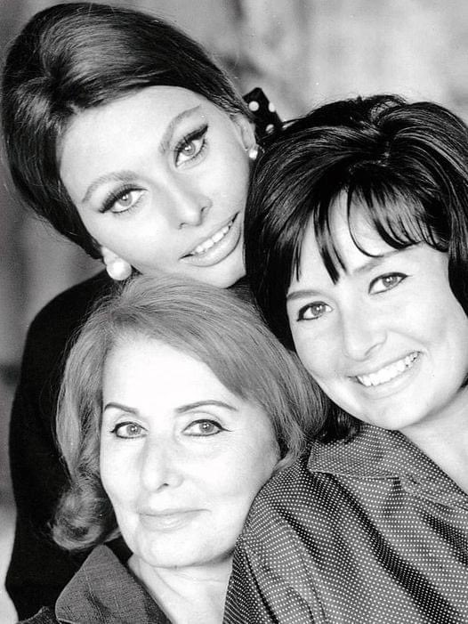 Lars-Johan Larsson on X: "Sophia Loren and her mother Romilda Villani and  her sister Maria Scicolone. https://t.co/IMYeoR6cvf" / X