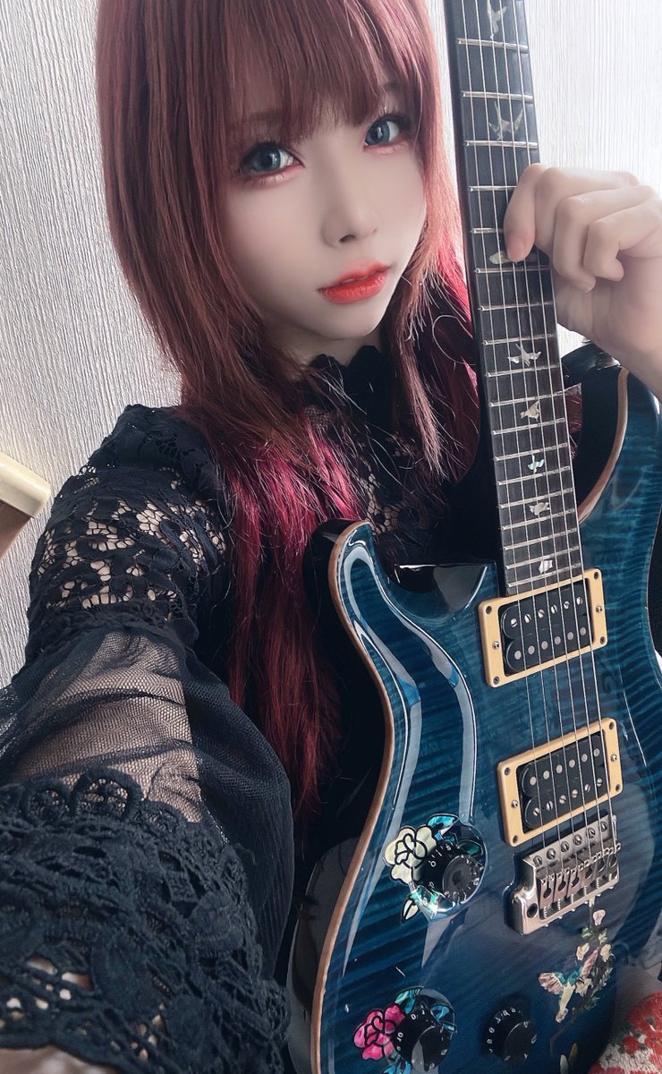 REINA_gt0105's tweet photo. 今日もがんばろ🎸
#PRScustom24
#10top
#ギタリストと繋がりたい https://t.co/5yyn3IxWkY