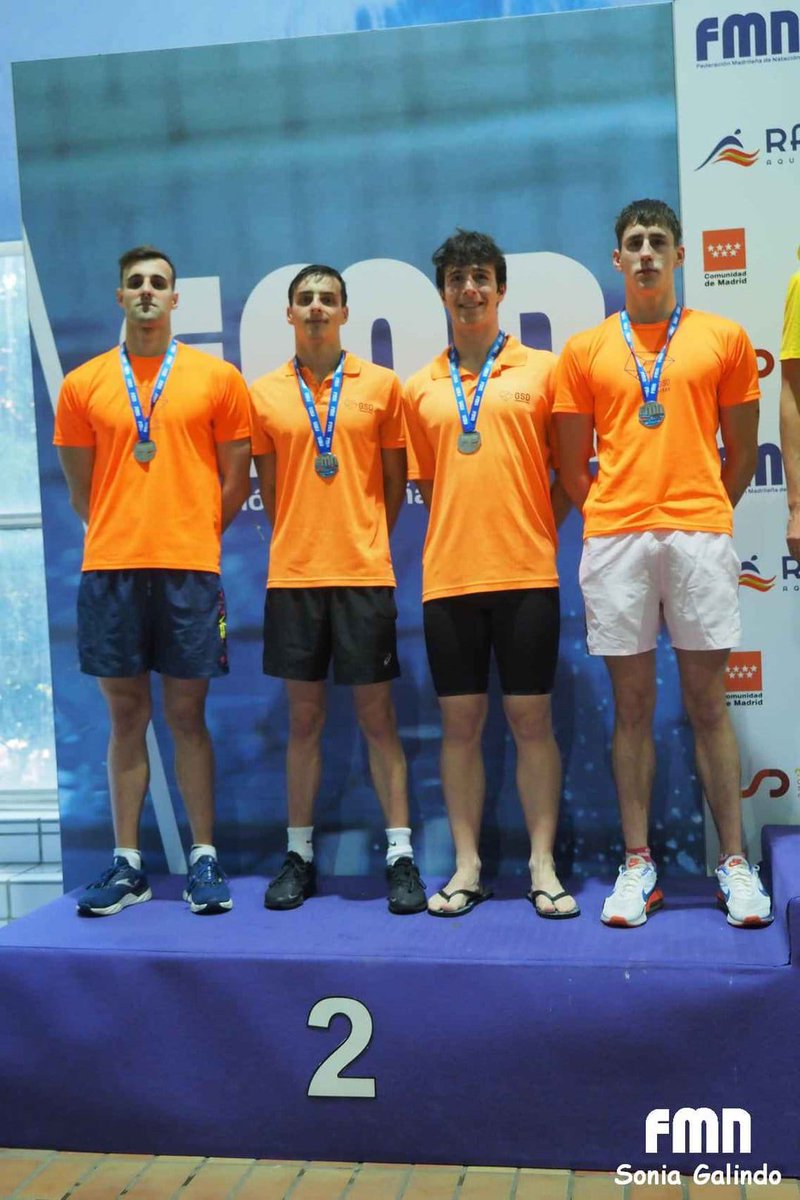 GSDcdeportivo's tweet photo. Natación: CTO. DE MADRID ABSOLUTO OPEN DE VERANO:
Podiums GSD de la primera jornada:

🥈Relevo 4x200 Libre masculino con Héctor Nieto, Antonio Luis López, Javier Arauz y Radu Neata.
🥇Relevo 4x100 Libre femenino con Laura López, Zuriñe Clavo, Sara Costa e Irene Berbel. https://t.co/BkFVwWOw3O