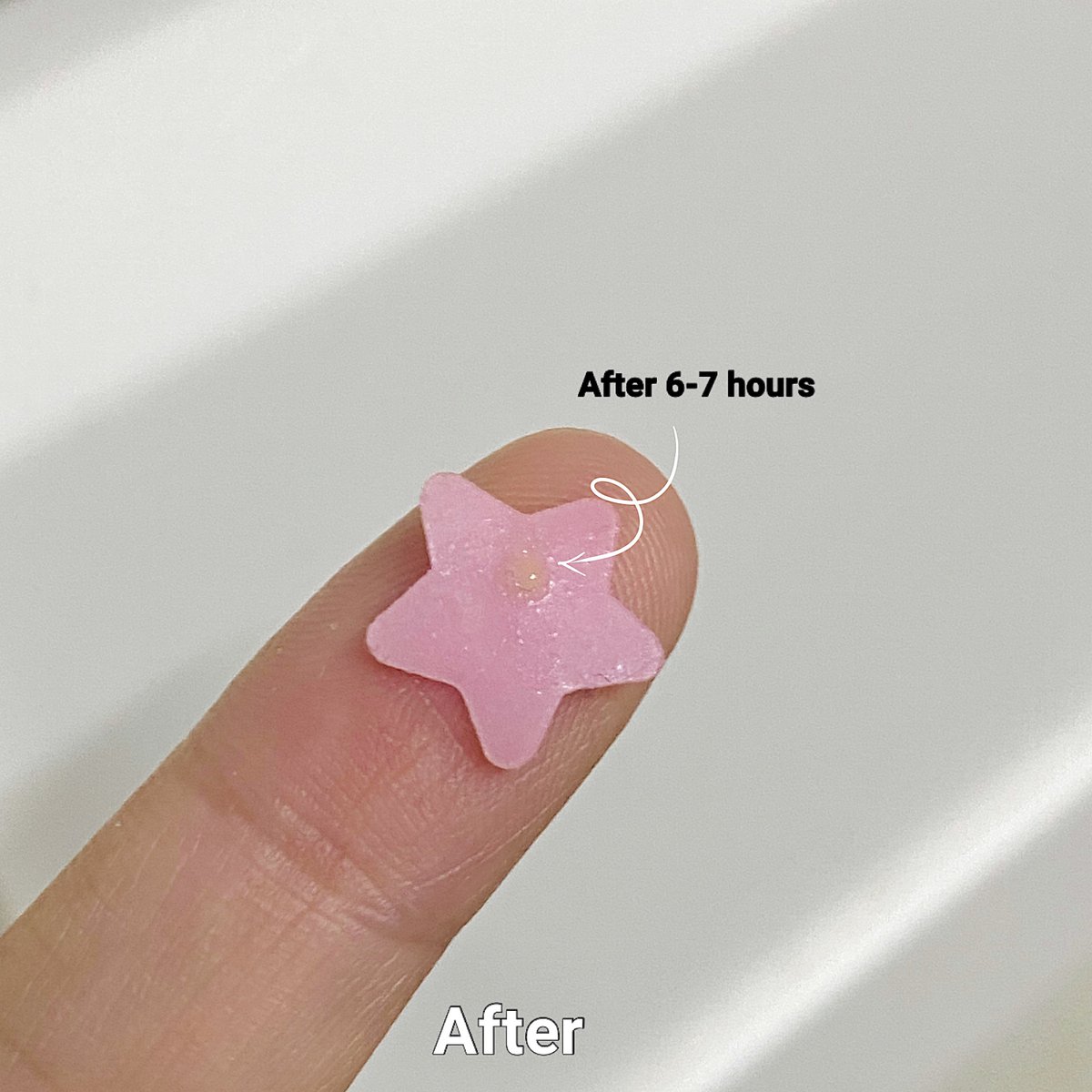 sueibrahimm_'s tweet photo. Apa yang i suka about this #PoppyFlip💛🩷 

✅ It sucked my acne pus very well 
✅ Absorb excess oil on my acne area 
✅ Packaging compact gila senang bawak dalam handbag!!!
✅ Of course nampak lagi cutee (kan?) 😆 https://t.co/afoByzVgDR