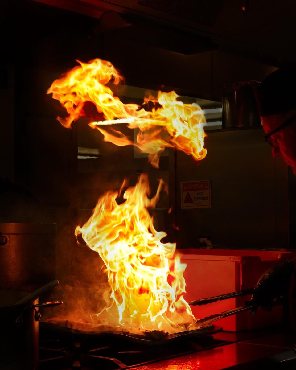 Cooking up a storm! 🔥

Our chefs are experts in the field, firing up a storm in the kitchen to create fresh and unique dishes using a variety of ingredients and techniques.

Want to try a dining experience with us? Contact us on conference@robinson.cam.ac.uk

#RobinsonCollege