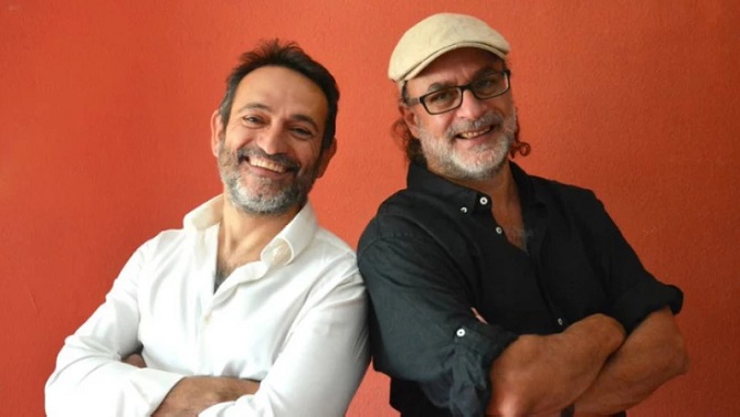 Assaig general (@assaig_general) on Twitter photo 📻 Aquest dimecres, a les 18h:
🔺Entrevistem Veus lliures amb actuació i <a href="/annaroigdolz/">Anna Roig Dolz</a> (<a href="/microscopi_/">Segell Microscopi</a> )
🔺El concert de celebració dels 50 anys de la <a href="/CoralShalomCat/">Coral Shalom</a> (<a href="/AuditoriEG/">Auditori Municipal Enric Granados de Lleida</a> )
🔺La nova edició del festival <a href="/periferia_cult/">Perifèria Cultural</a>
En directe! 📻 Aquest dimecres, a les 18h:
🔺Entrevistem Veus lliures amb actuació i <a href="/annaroigdolz/">Anna Roig Dolz</a> (<a href="/microscopi_/">Segell Microscopi</a> )
🔺El concert de celebració dels 50 anys de la <a href="/CoralShalomCat/">Coral Shalom</a> (<a href="/AuditoriEG/">Auditori Municipal Enric Granados de Lleida</a> )
🔺La nova edició del festival <a href="/periferia_cult/">Perifèria Cultural</a>
En directe!