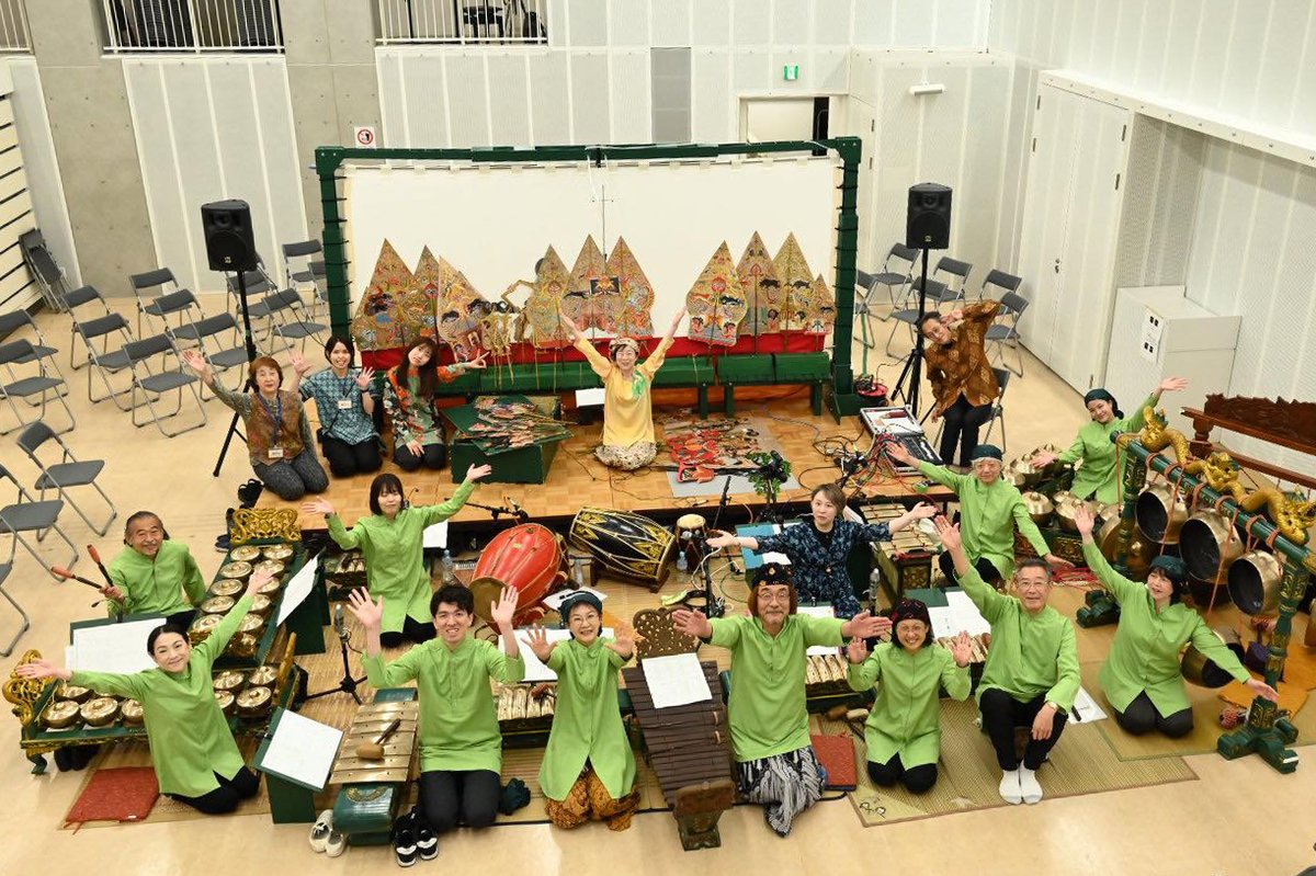 kluthak's tweet photo. まずはクルタクルティよりありがとうございました！の写真。

そして、

足を踏み入れるとみんなが女になってしまうという呪われた森に
ガレンが入って女性に変わっちゃったところの写真。

奇想天外なエピソード満載のマハーバーラタってホントに面白いって思います。

写真：熊谷正 https://t.co/h8zsrW27Hr