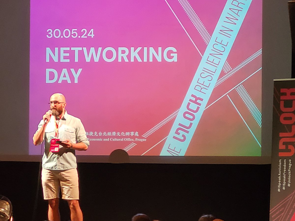 PcmsNews's tweet image. 🔊#PCMS attended #Unlock Resilience in Wartime in Prague. 
👉Highlights👈
🔸Democracy is ACTION—a process.  
🔸Overemphasizing Russian disinfo enhances PESSIMISM. 
🔸Democracy&apos;s impact = what it DOES for citizens. 
🔸 Build resilience OFFLINE. 
🔸 Increase AGENCY among people.