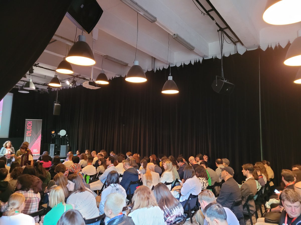 PcmsNews's tweet image. 🔊#PCMS attended #Unlock Resilience in Wartime in Prague. 
👉Highlights👈
🔸Democracy is ACTION—a process.  
🔸Overemphasizing Russian disinfo enhances PESSIMISM. 
🔸Democracy&apos;s impact = what it DOES for citizens. 
🔸 Build resilience OFFLINE. 
🔸 Increase AGENCY among people.